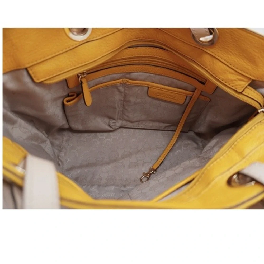 Michael Kors Bedford Mustard‎ Yellow Pebbled Leather Tote Gold Hardware 38-132